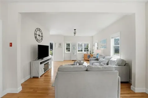 96 Seafare Lane Portsmouth RI 02871