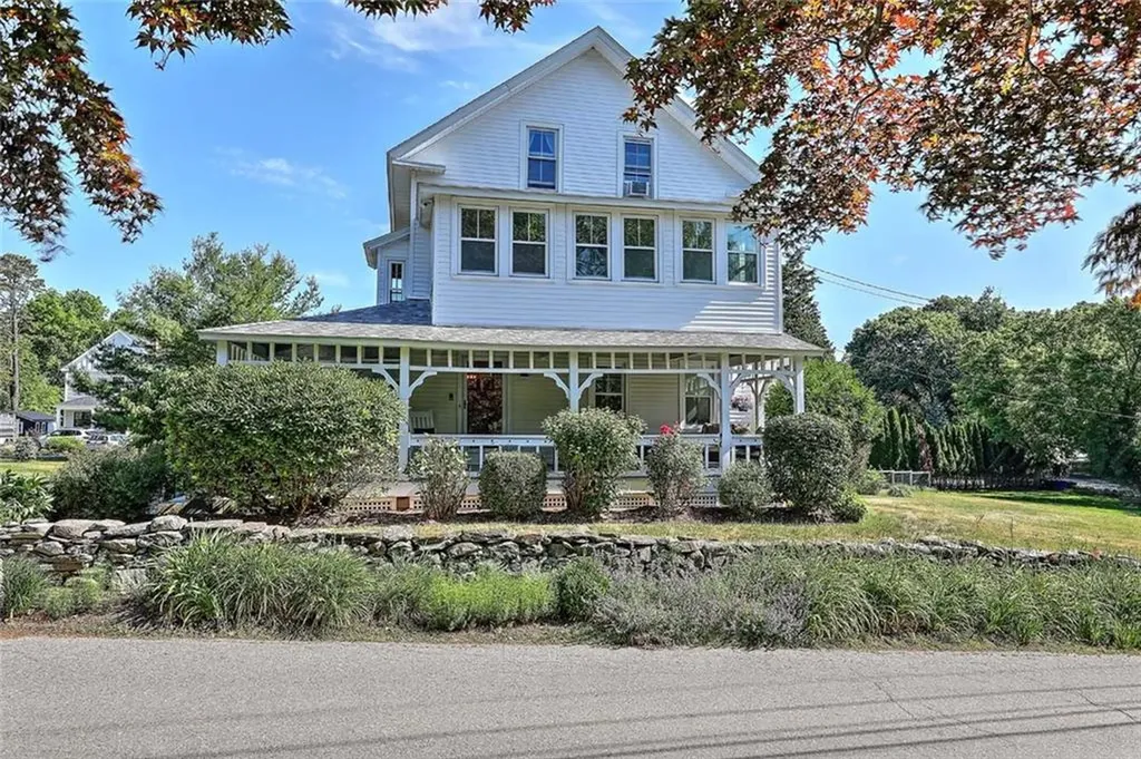 26 Maple Road Warren RI 02885