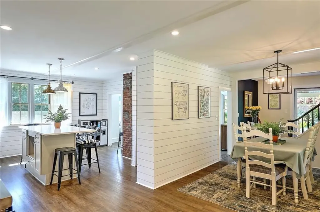 26 Maple Road Warren RI 02885