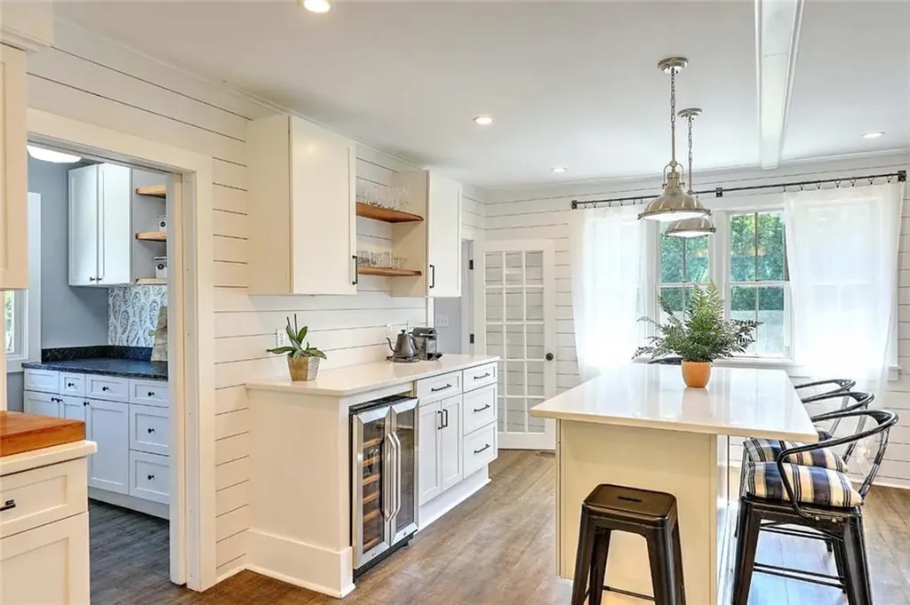 26 Maple Road Warren RI 02885