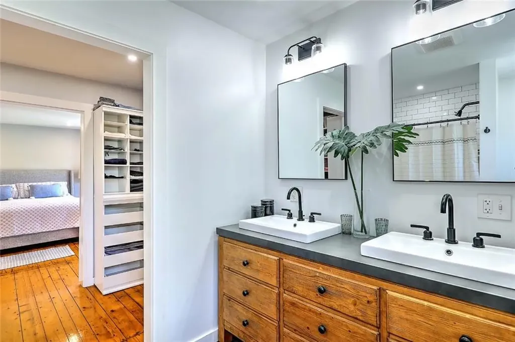 26 Maple Road Warren RI 02885