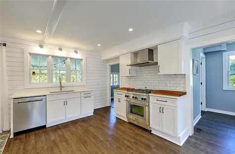 26 Maple Road Warren RI 02885