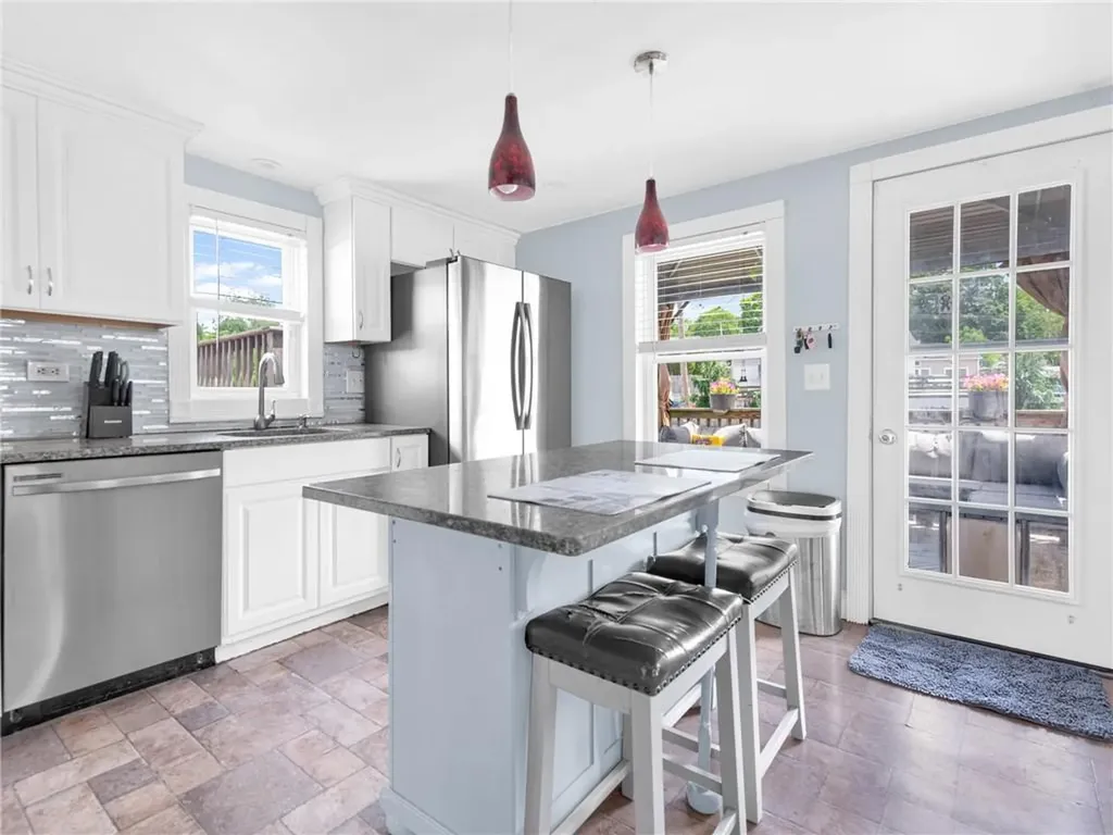 29 Blackrock Road Coventry RI 02816