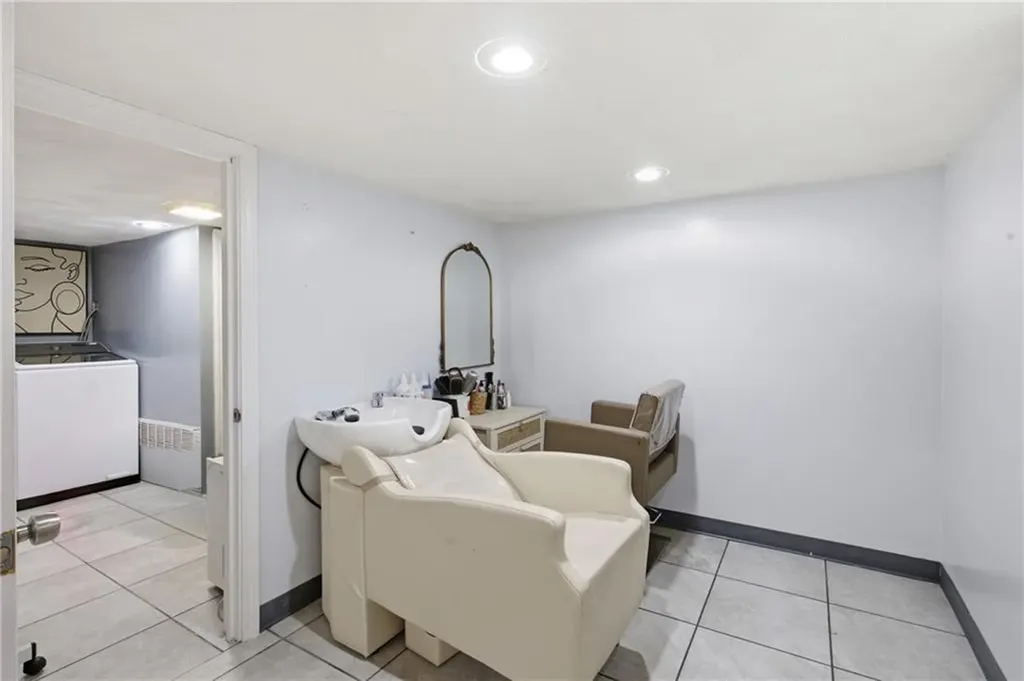 2 4 Beckside Road North Providence RI 02911