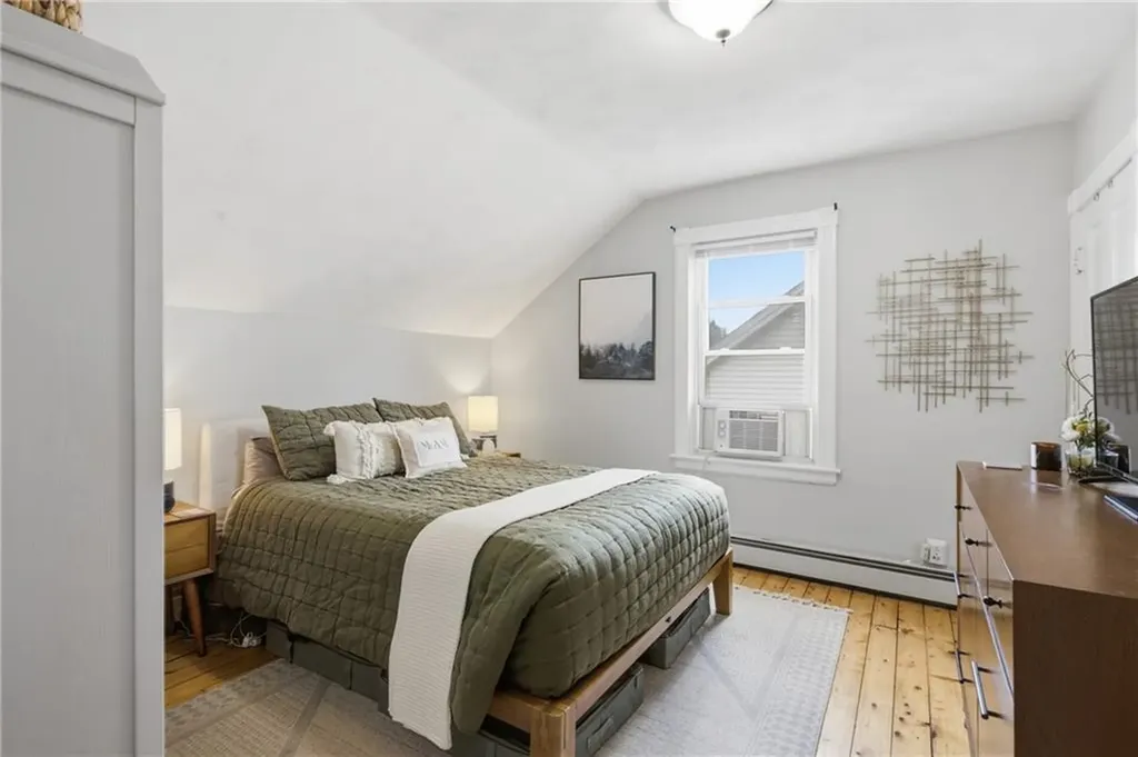 2 4 Beckside Road North Providence RI 02911