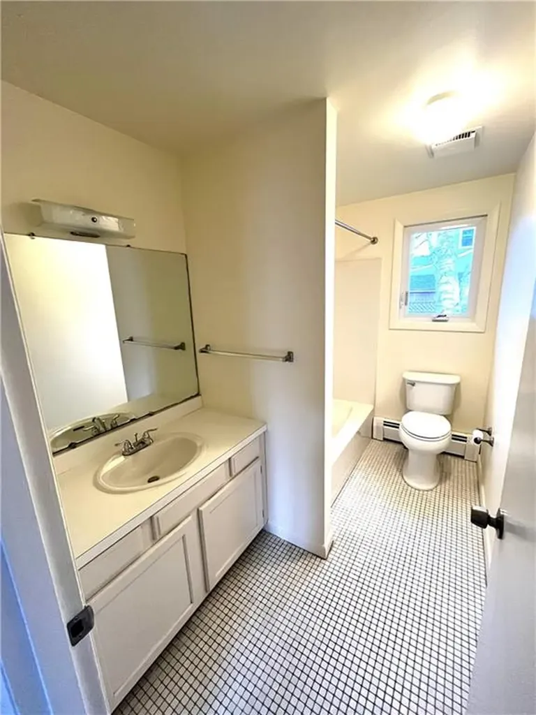 23 Butler Street Newport RI 02840