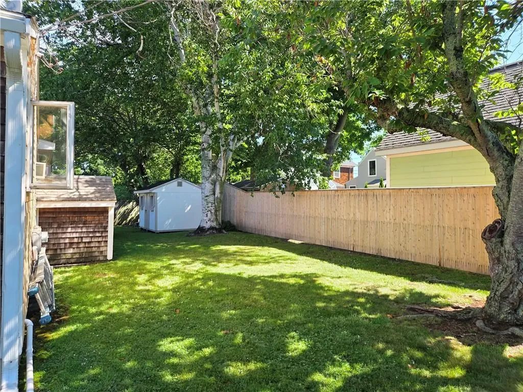 23 Butler Street Newport RI 02840