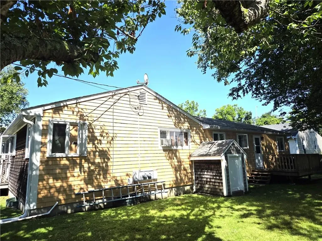 23 Butler Street Newport RI 02840