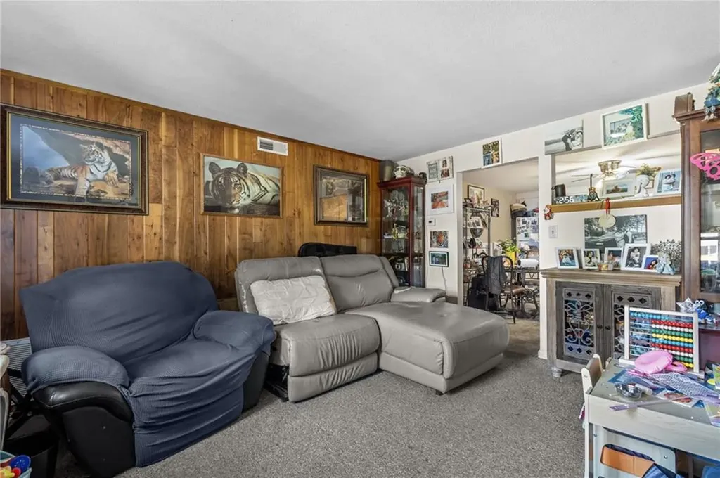 339 Privilege Street Woonsocket RI 02895