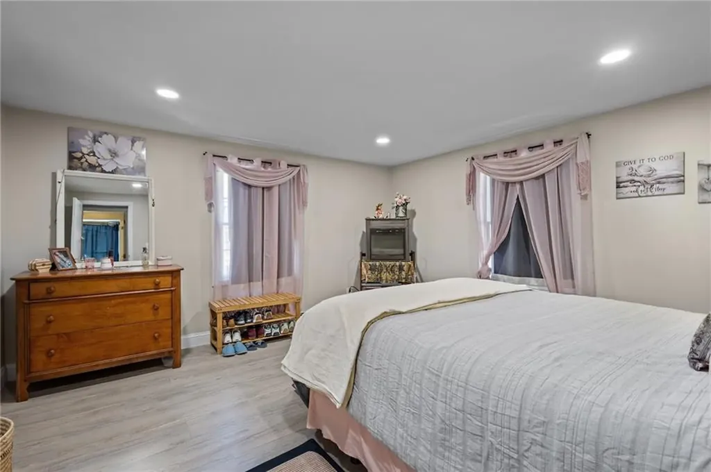 339 Privilege Street Woonsocket RI 02895
