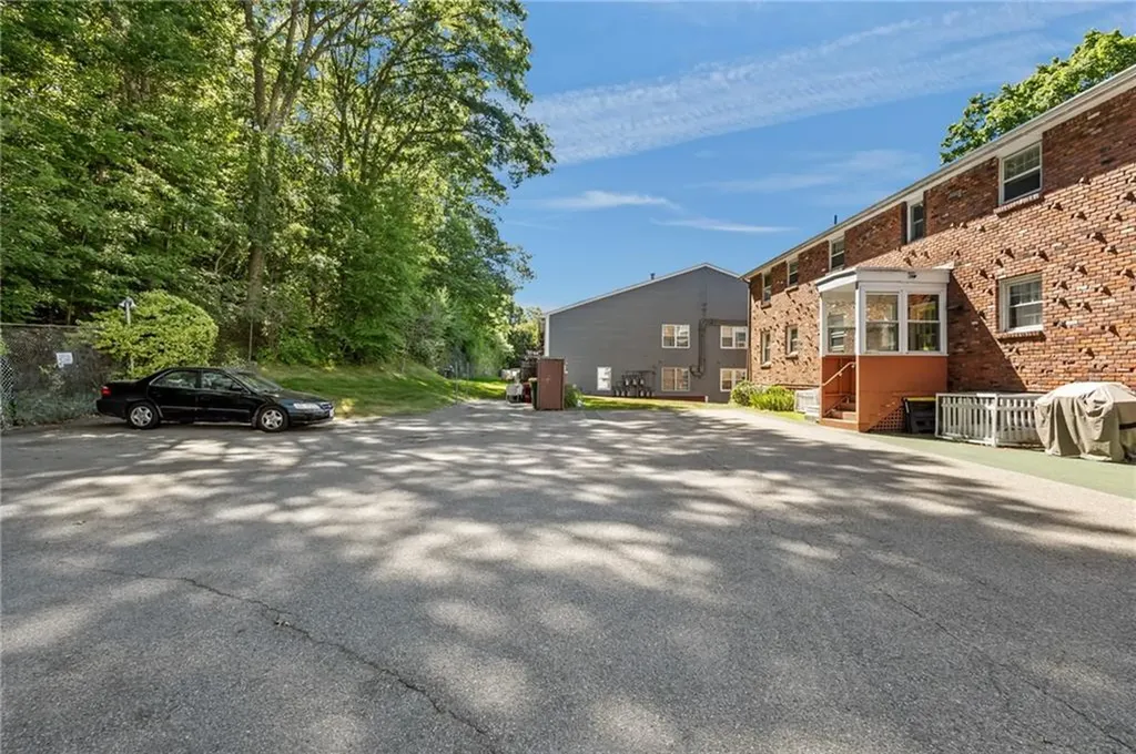 339 Privilege Street Woonsocket RI 02895
