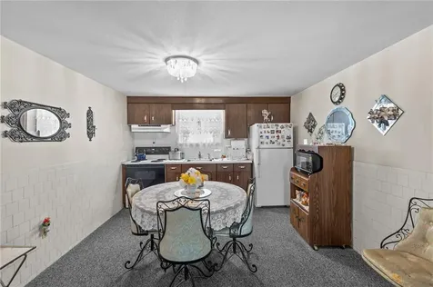 339 Privilege Street Woonsocket RI 02895