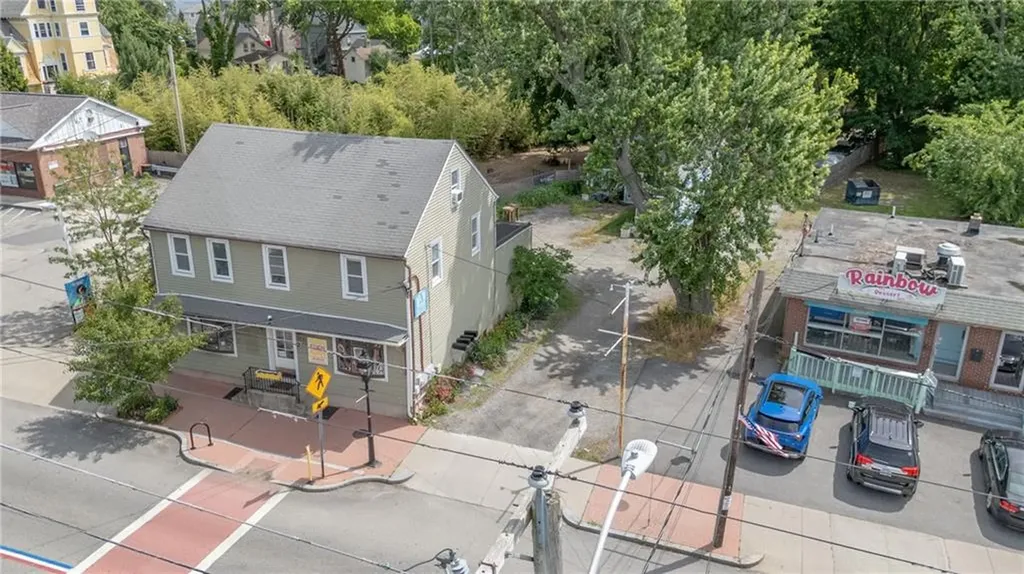 2154 Broad Street Cranston RI 02905