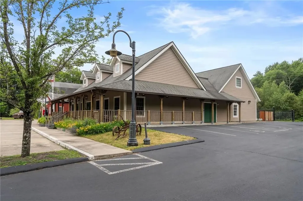 435 Nooseneck Hill Road Exeter RI 02822