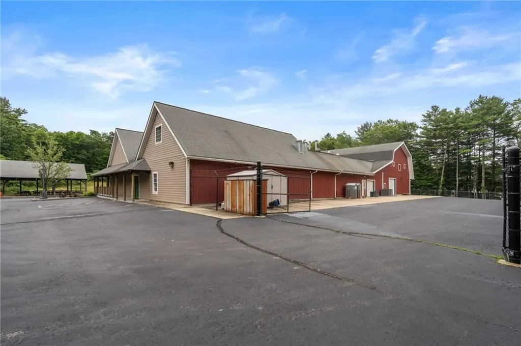 435 Nooseneck Hill Road Exeter RI 02822