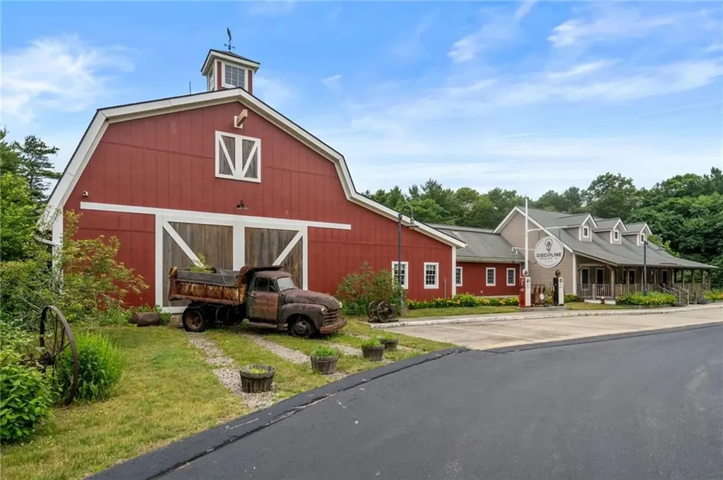 435 Nooseneck Hill Road Exeter RI 02822