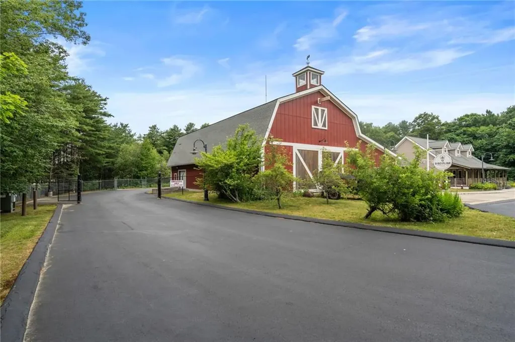 435 Nooseneck Hill Road Exeter RI 02822