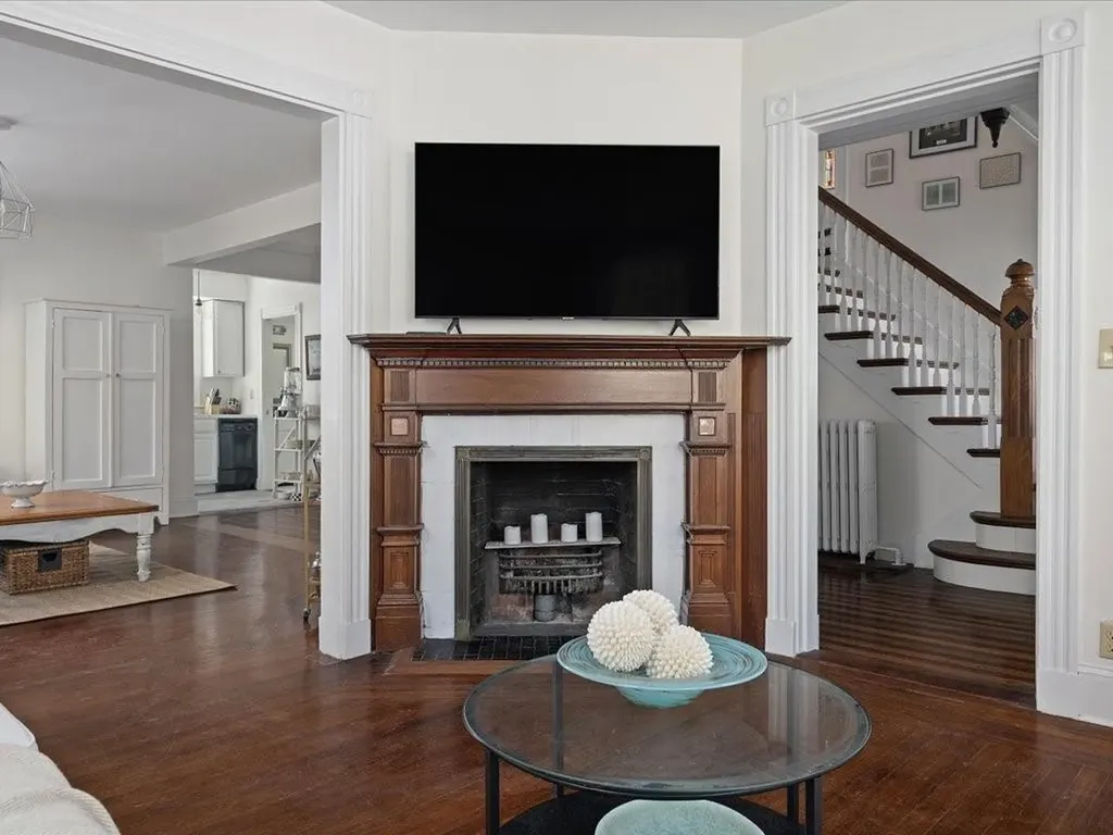 43 Howard Street Newport RI 02840