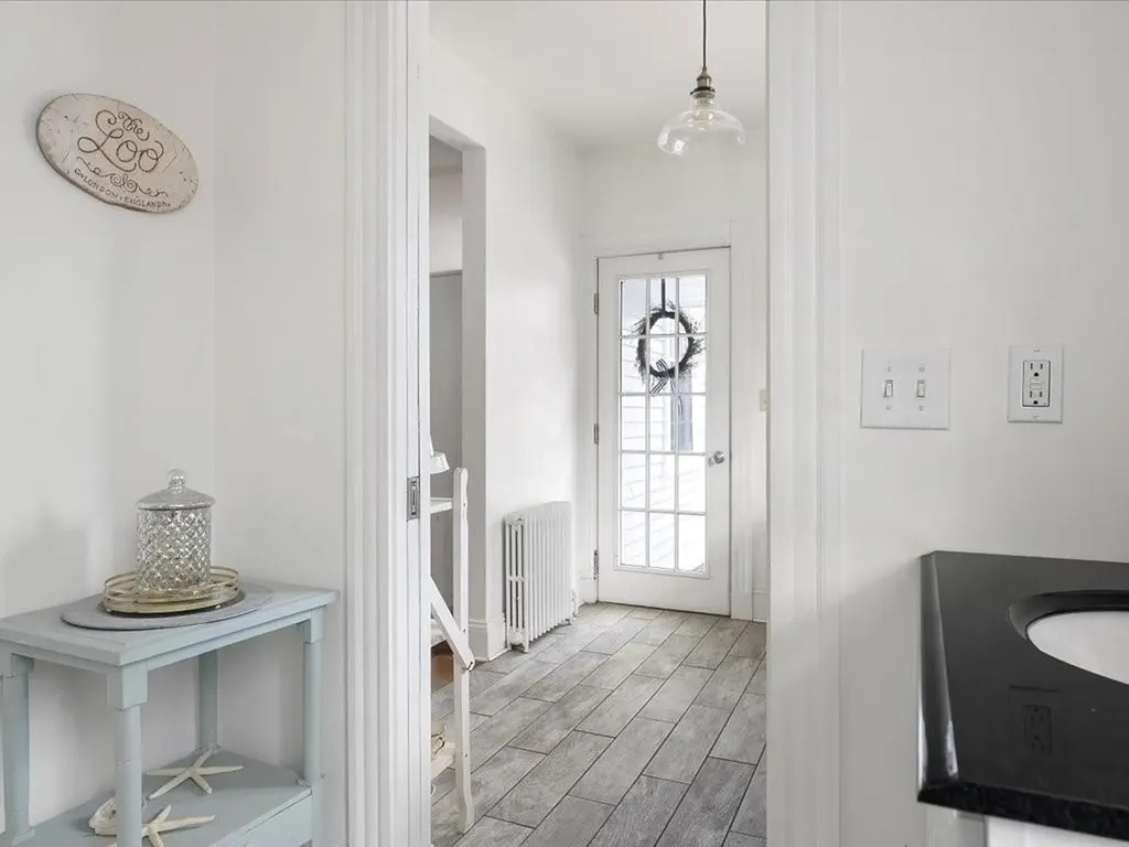 43 Howard Street Newport RI 02840