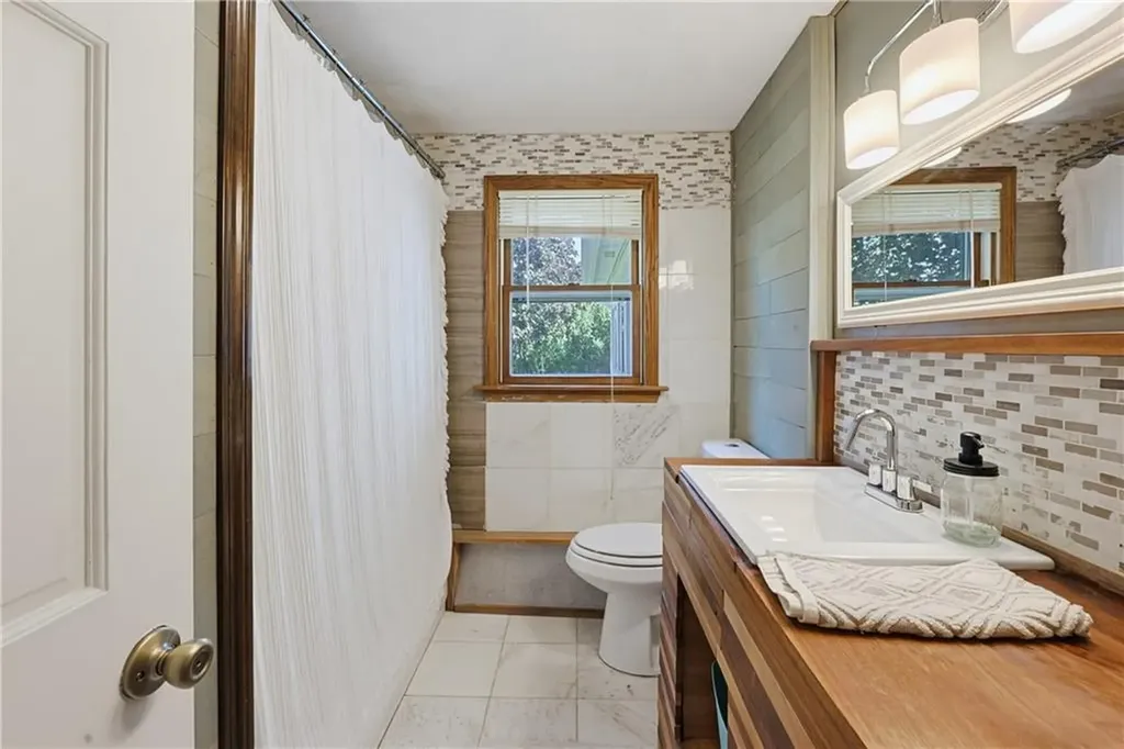 46 Netop Drive Warwick RI 02818