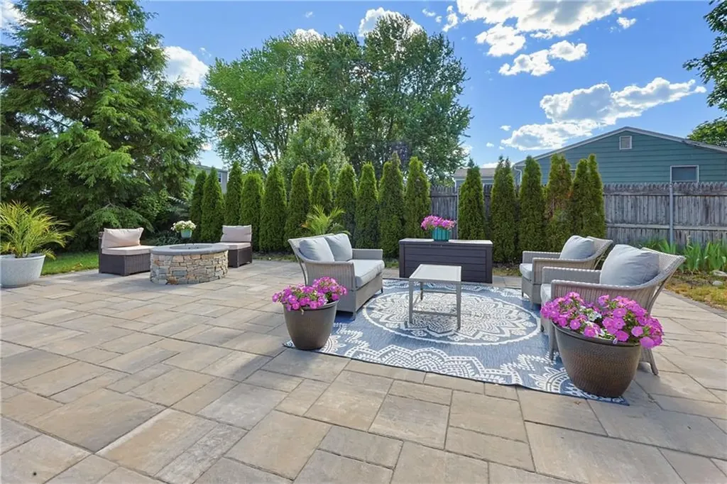 46 Netop Drive Warwick RI 02818