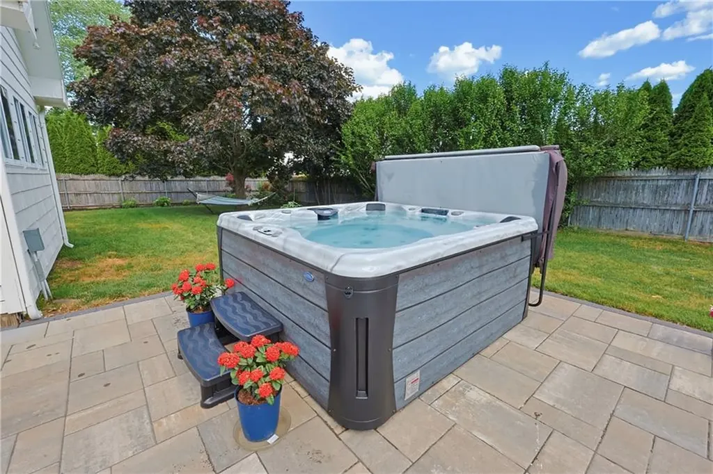46 Netop Drive Warwick RI 02818
