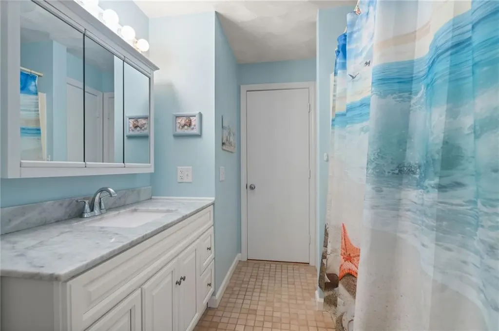 222 Killey Avenue Warwick RI 02889