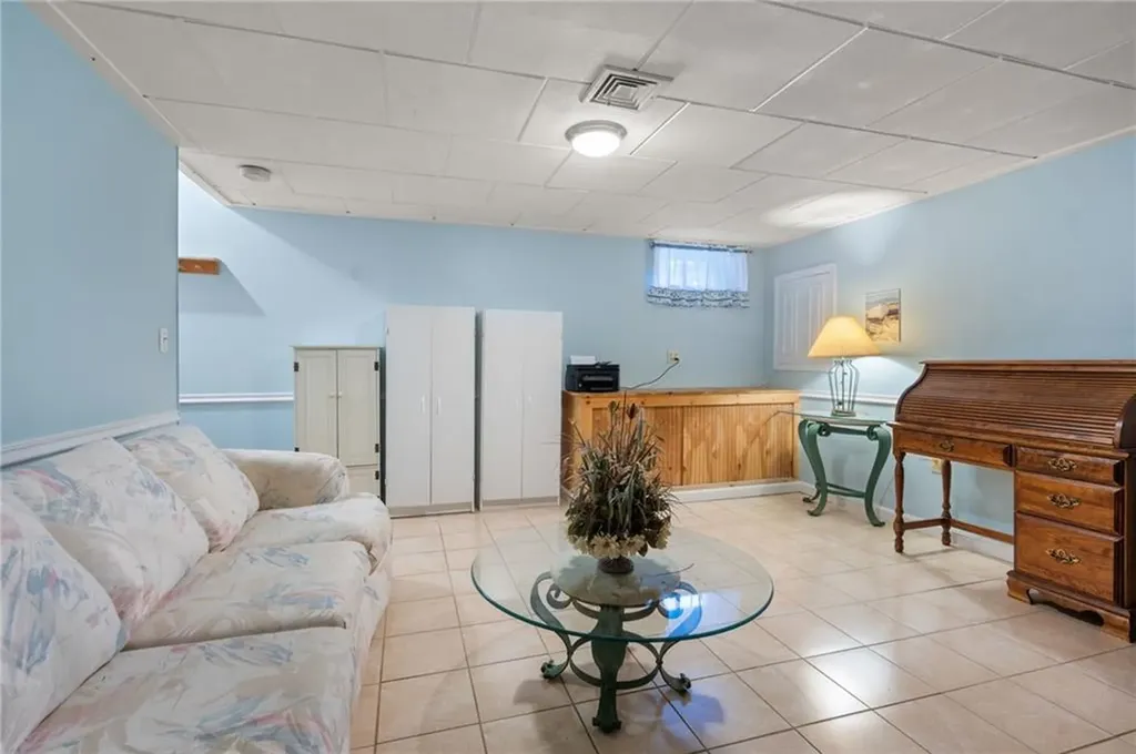 222 Killey Avenue Warwick RI 02889