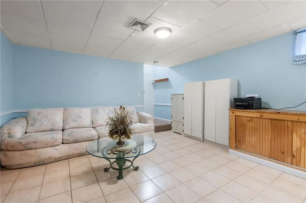 222 Killey Avenue Warwick RI 02889