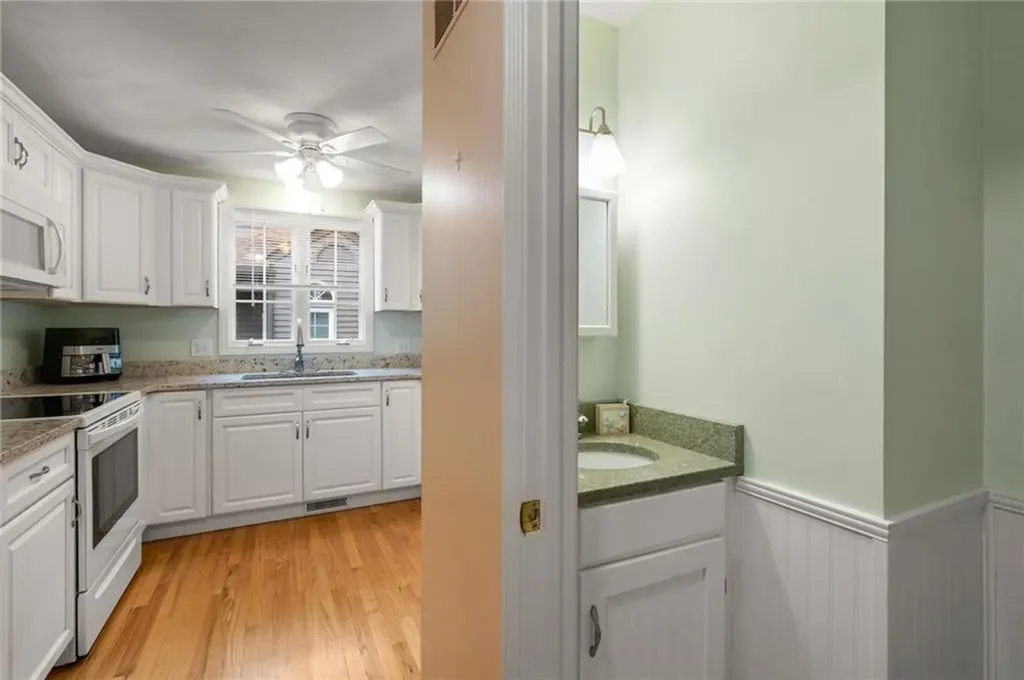 222 Killey Avenue Warwick RI 02889