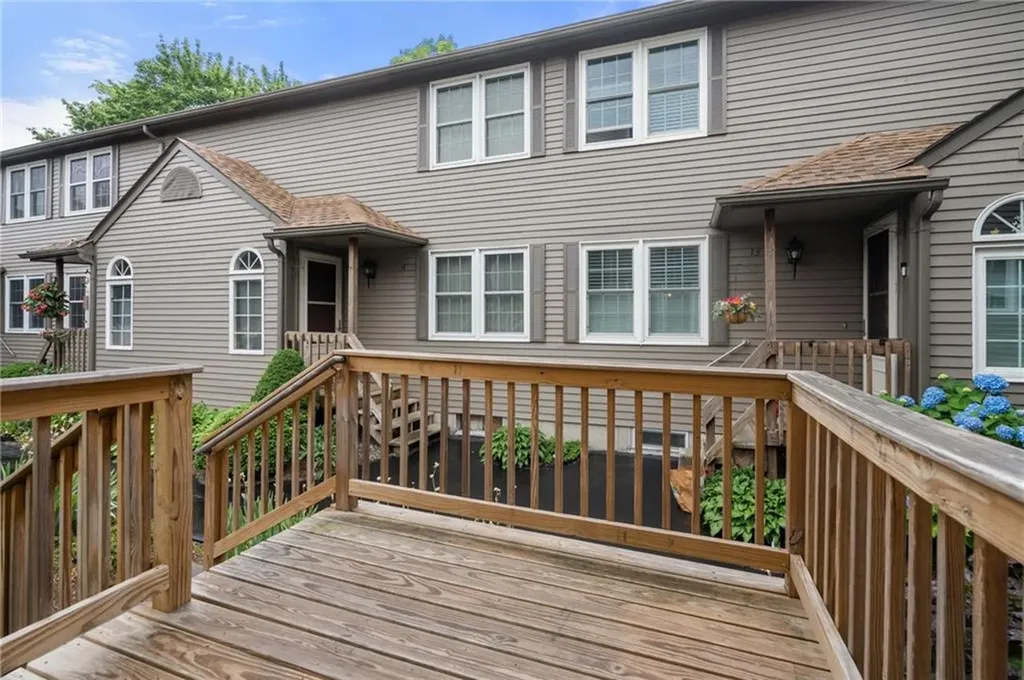 222 Killey Avenue Warwick RI 02889