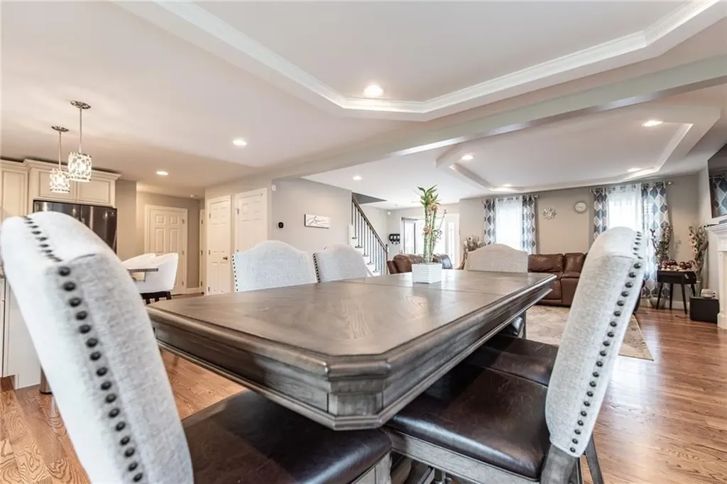 182 Theresa Marie Avenue Woonsocket RI 02895
