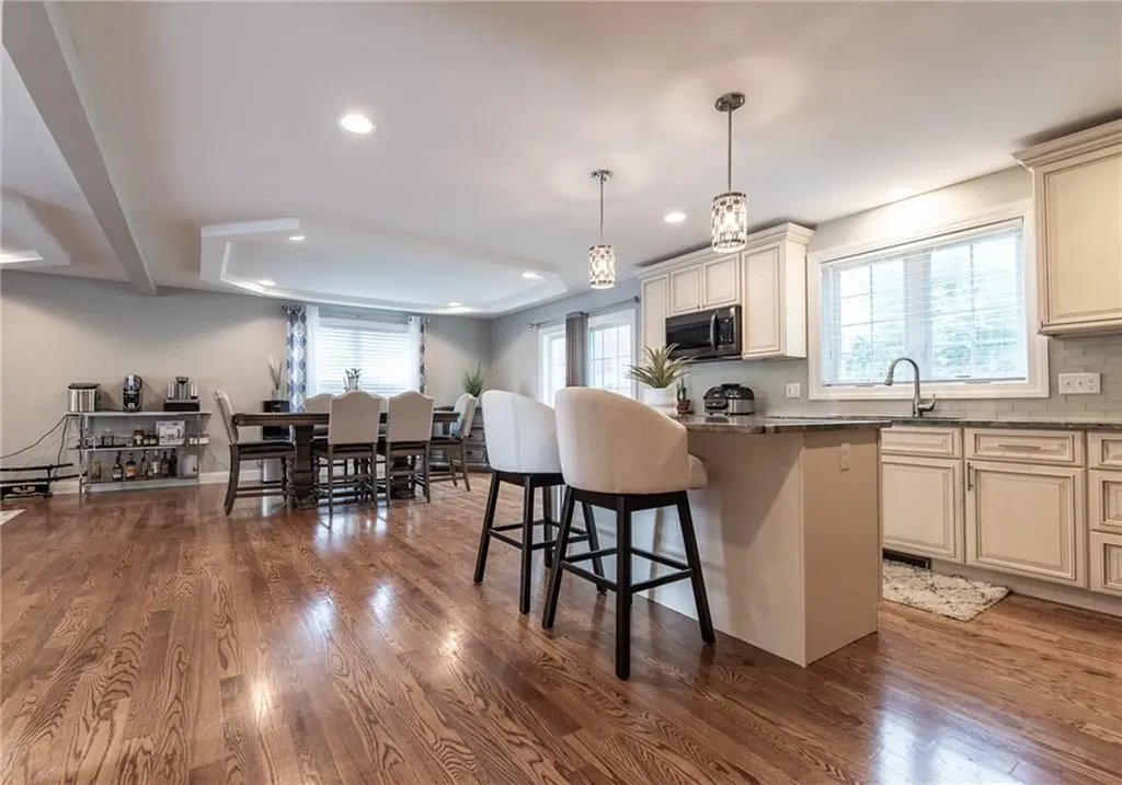 182 Theresa Marie Avenue Woonsocket RI 02895