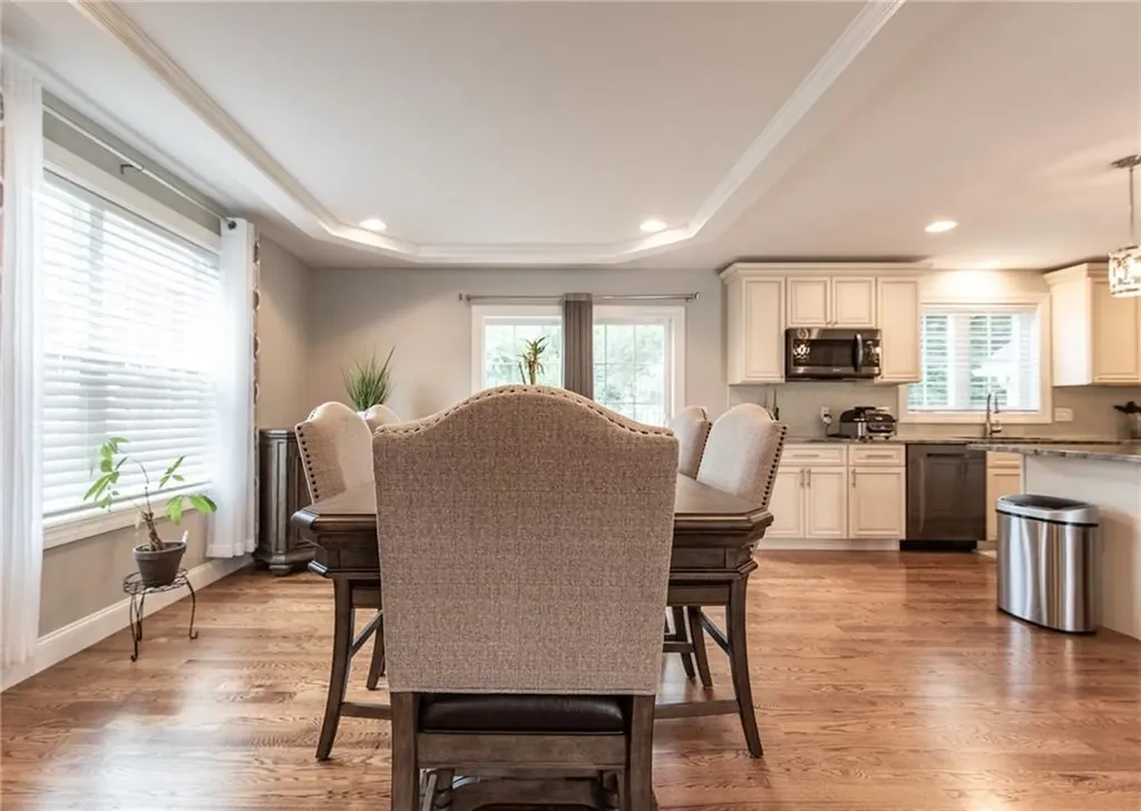 182 Theresa Marie Avenue Woonsocket RI 02895