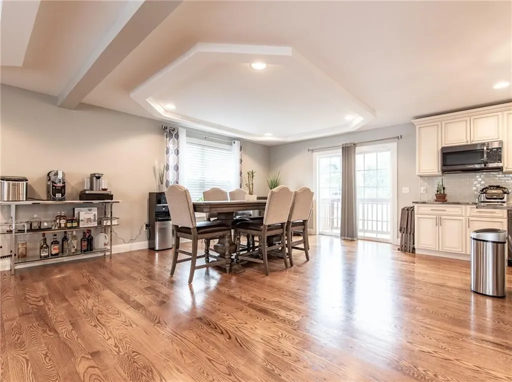 182 Theresa Marie Avenue Woonsocket RI 02895