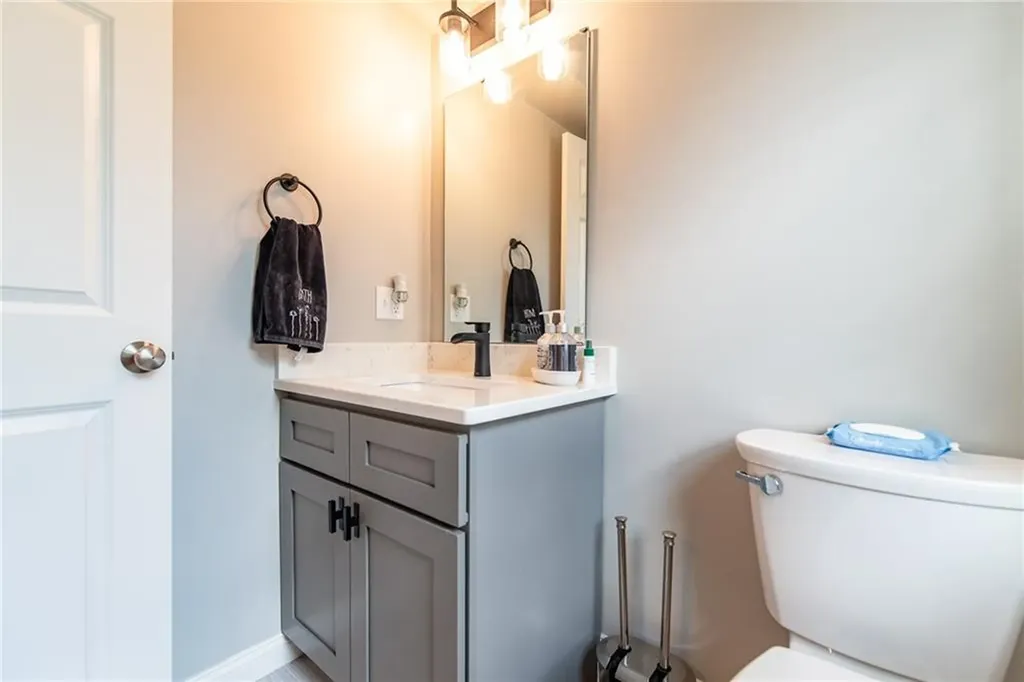 182 Theresa Marie Avenue Woonsocket RI 02895