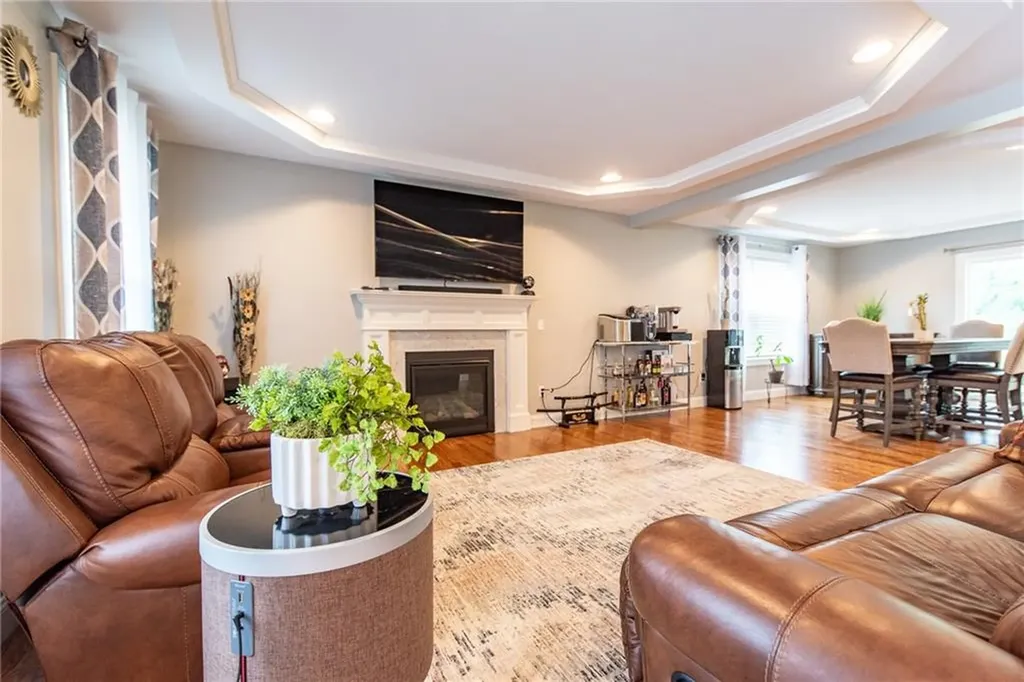 182 Theresa Marie Avenue Woonsocket RI 02895