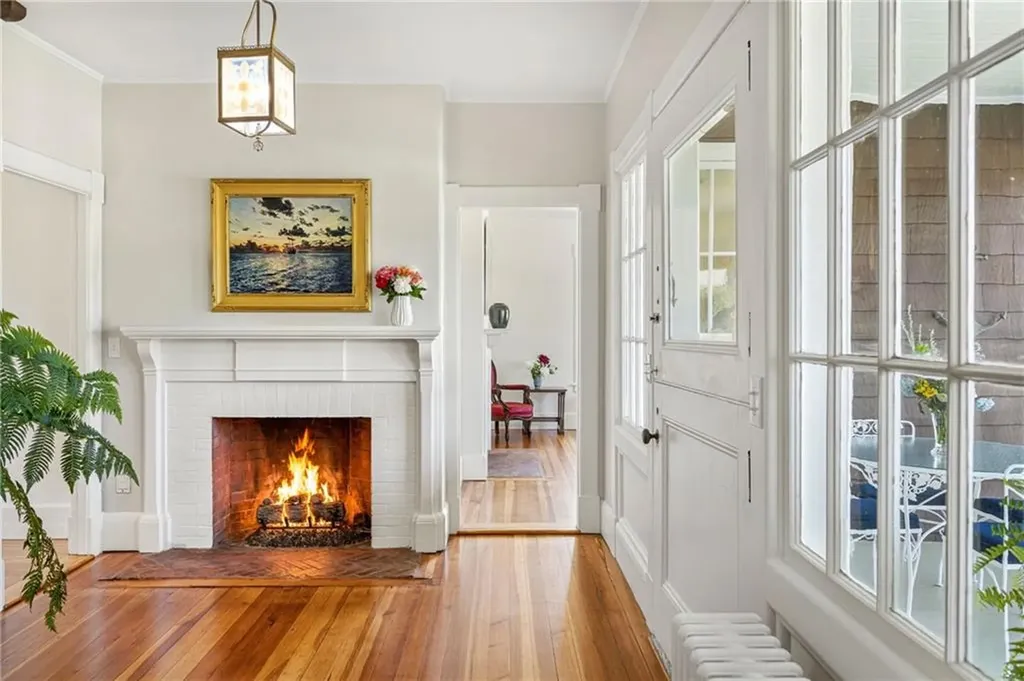 84 Rodman Street Narragansett RI 02882