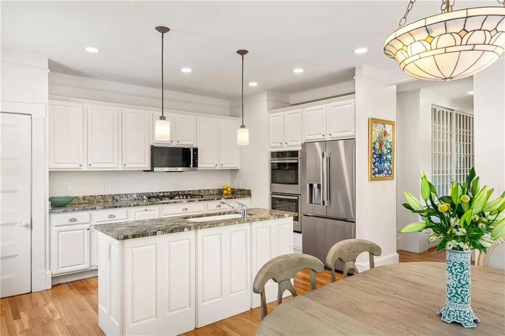 84 Rodman Street Narragansett RI 02882