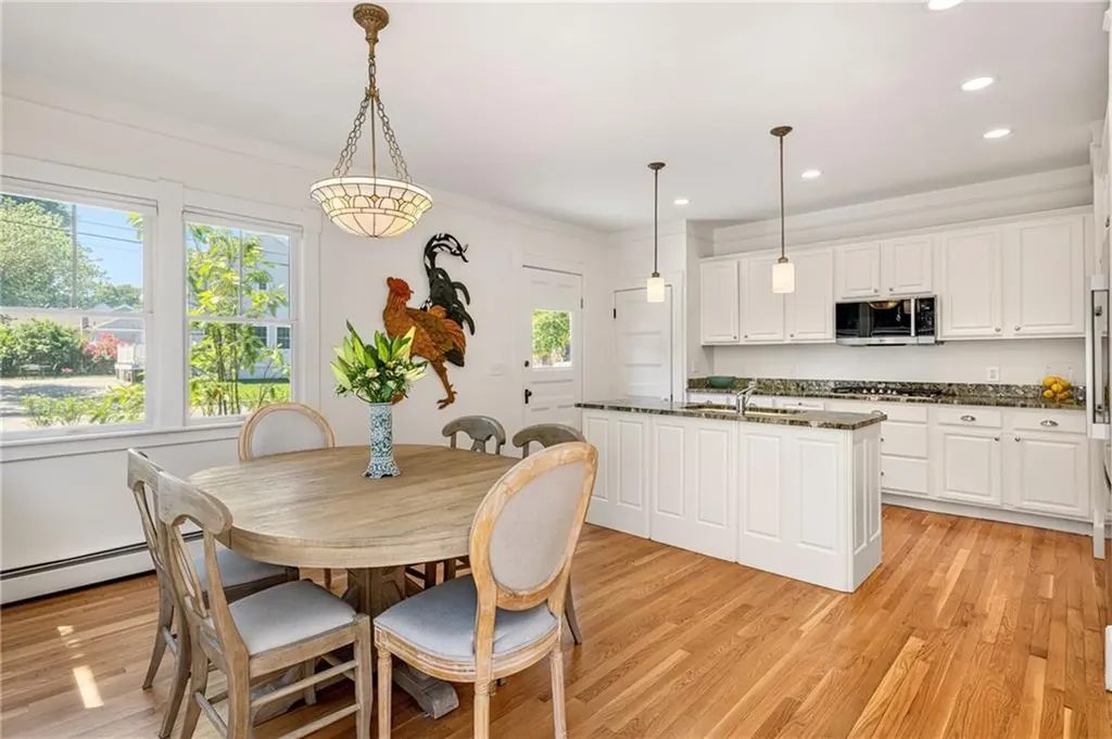84 Rodman Street Narragansett RI 02882