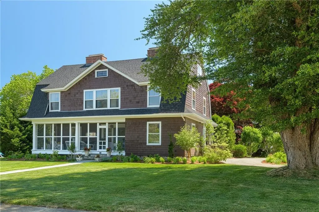 84 Rodman Street Narragansett RI 02882