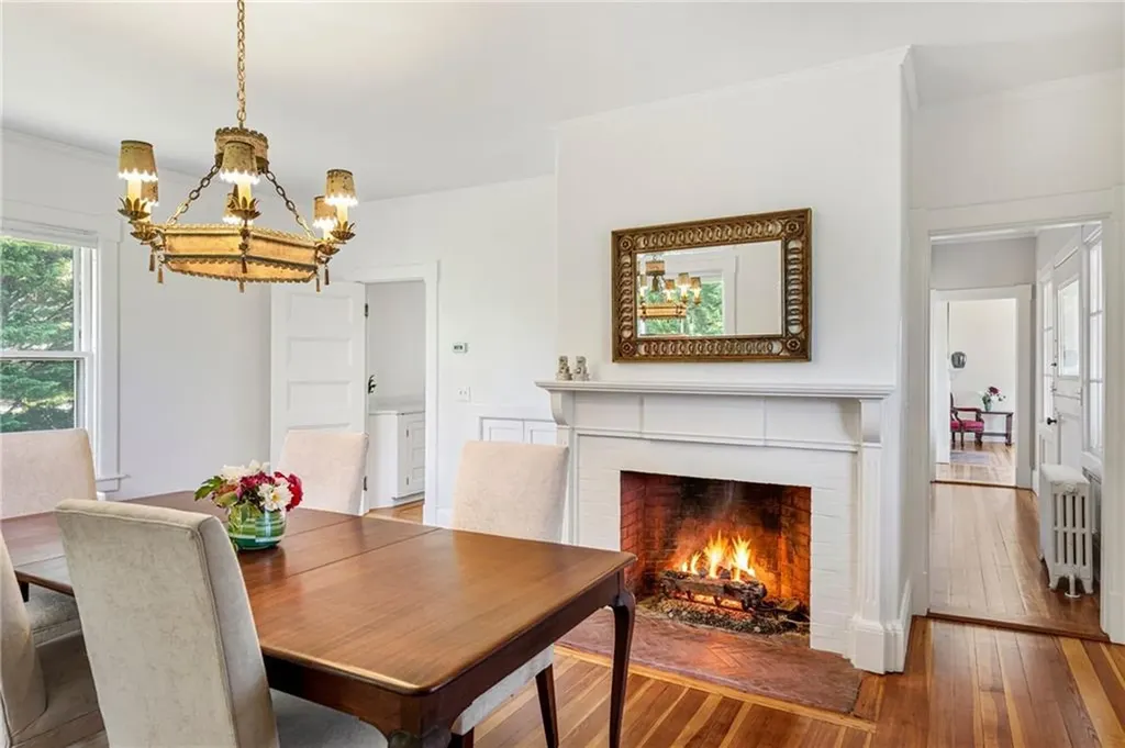 84 Rodman Street Narragansett RI 02882