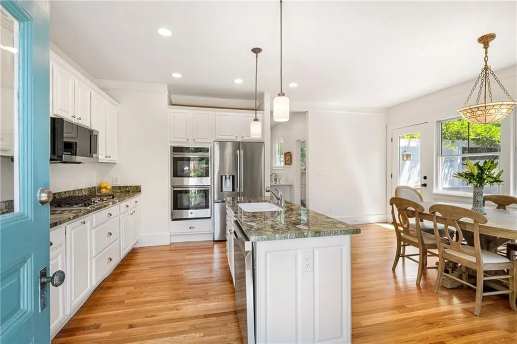 84 Rodman Street Narragansett RI 02882