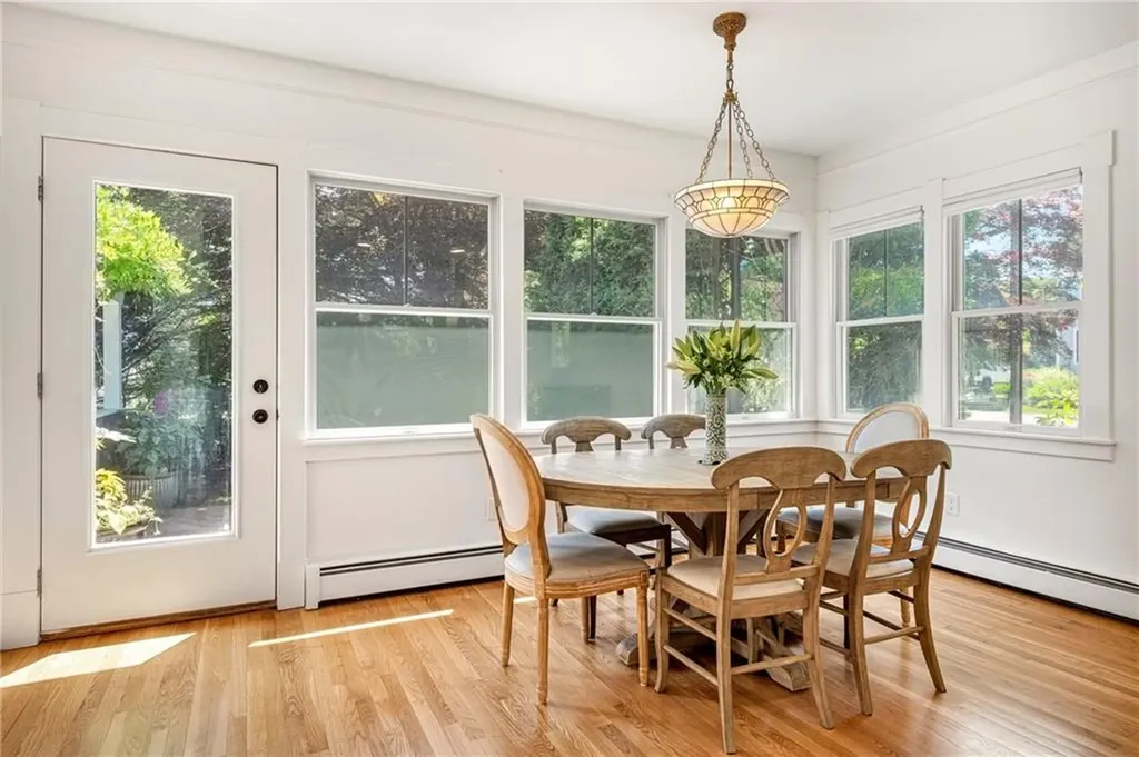 84 Rodman Street Narragansett RI 02882
