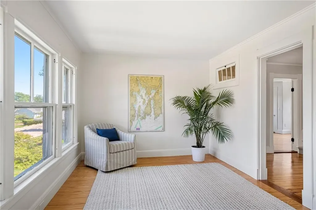 84 Rodman Street Narragansett RI 02882