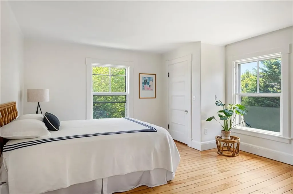 84 Rodman Street Narragansett RI 02882