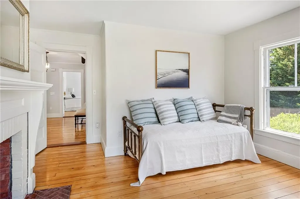 84 Rodman Street Narragansett RI 02882