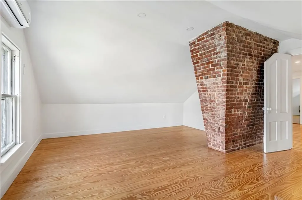 84 Rodman Street Narragansett RI 02882