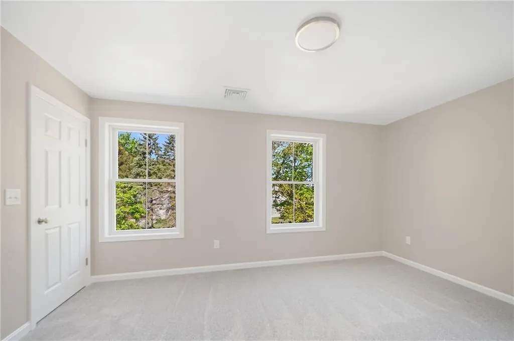 40 Farnum Pike Smithfield RI 02917