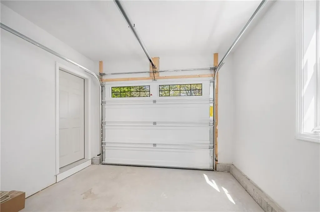 40 Farnum Pike Smithfield RI 02917